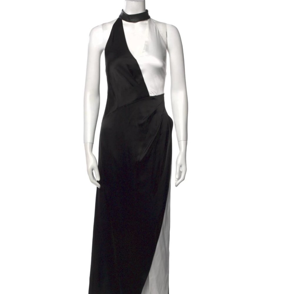 ALICE & OLIVIA BLACK/WHITE HALTER GOWN